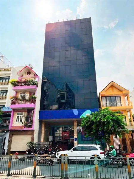 Siêu phẩm tòa nhà mt đinh tiên hoàng, quận 1 dt 20x35m hầm 10 tầng hđt 1 tỷ giá 200 tỷ