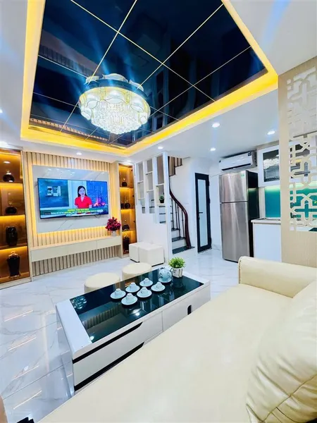 Lô góc bùi xương trạch 48m2 + 5 tầng + mặt tiền 4,2m, ngõ nông rộng, vf3 đỗ cửa, giá 9,2 tỷ .