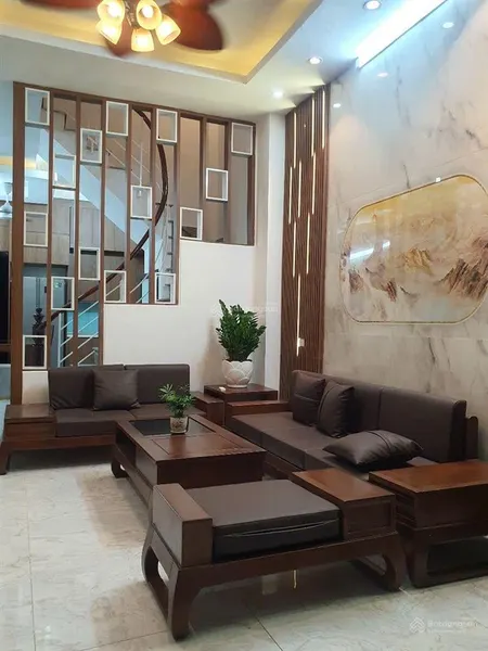 Bán nhà 4 tầng dt rộng nội thất đẹp mặt ngõ thông, phố trần khát chân quận hai bà trưng gần phố cổ