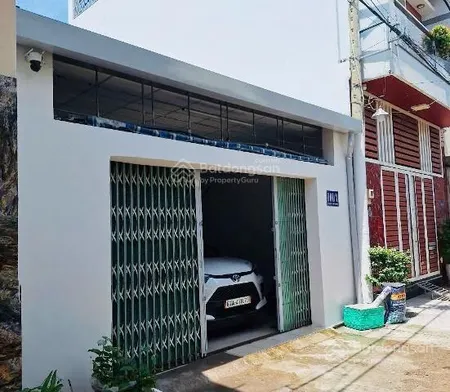 Bán nhà hẻm 104/1 đường hồ văn long dt 5,7x13m cấp 4 tiện xây mới bán 4,6 tỷ thương lượng