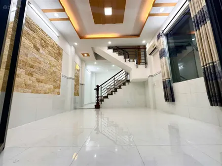 Dtsd 47m2, bacong cực chill, 2 tầng đối diện uỷ ban th xuân, hẻm oto vf3 sẹc ngắn rạch tx25 mở rộng