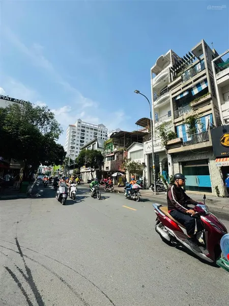 Bán nhà 689m2 (17x34m )nguyễn trãi quận 1. giá 165 tỷ tiện xd mới bv, tmv , khách sạn, building vp