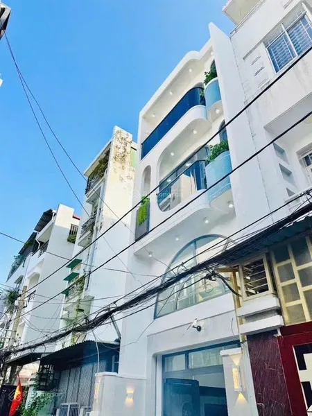 Hot!!hot chỉ với 6tỷ280 quý cô chú anh chị sở hữu ngay nhà nguyễn văn giai,p.đa kao, quận 1.sổ sẵn.