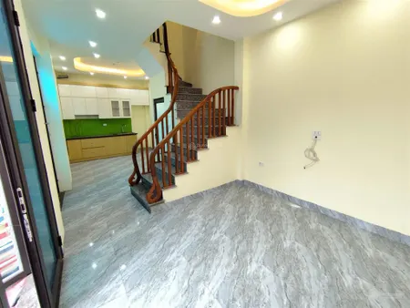 Nhà đồng mai trong đê sd 33/35m2*4t có 5 phòng rộng thoáng giá 3.4tỷ ctl 0978 939 ***