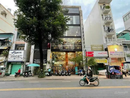 Góc 2mt 110 đinh tiên hoàng q1 | 8x18m| 3 tầng | hđt 120tr/tháng