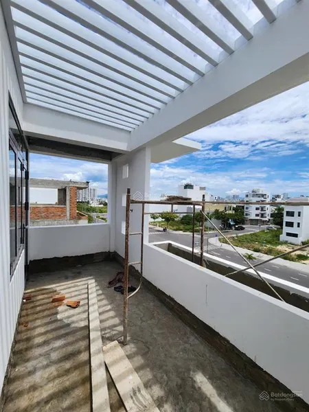 Bán nhà 4 tầng mặt tiền đường lớn võ văn kiệt, trung tâm thành phố nha trang