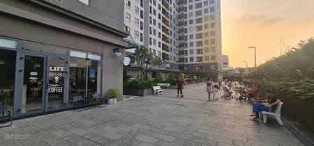 Bán căn shophouse bcons miền đông, dt 72m2. giá 4 tỷ. có sẵn hd thuê 15 triệu/tháng