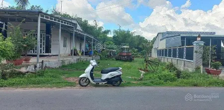 Chủ kẹt tiền bán gấp lô đất mt nhựa suối lội tân thông hội 273m2 giá 720tr hết đất, shr
