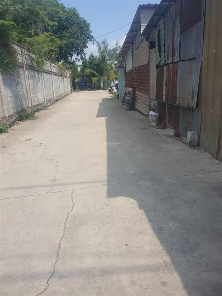 Bán nhanh đất hai mặt tiền trước và sau giá 9.2 tỷ / 186m2 sổ riêng