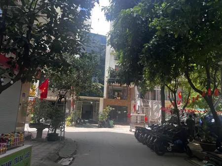 Bán đất tái định cư triều khúc.60m2.mt 5m.đường 12 mét.vỉa hè rộng.phù hợp xây ccmn.giá đầu tư