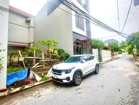 Chị gái cần bán 50m2 đất mt hậu 4,7m đường nhựa oto tránh nhau 5 tỷ hơn kim chung đa hn