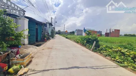 Bán lô đất mặt tiền siêu đẹp thích hợp để xây trọ cho thuê