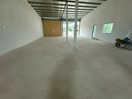 Cho thuê nhà và mặt bằng mới xây 360m2 mặt tiền QL60 Mỏ Cày Bắc