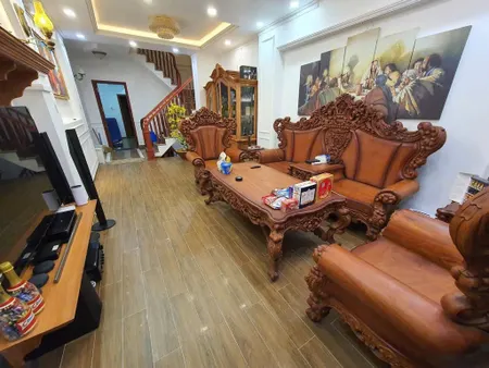 NHÀ PHỐ 1 TRỆT 3 LẦU NỘI THẤT GỖ TỰ NHIÊN -LÊ ĐỨC THỌ -P13-Q GÒ VẤP