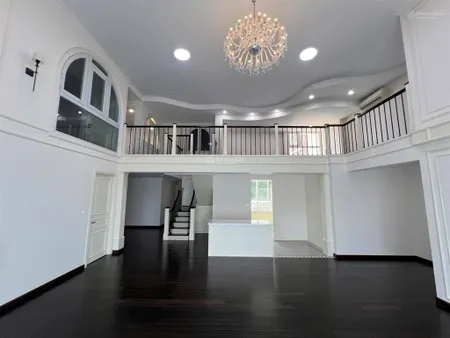 Bán duplex góc 3 mặt 350m2 duy nhất vista verde quận 2 chỉ ~70tr/m2