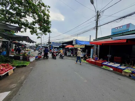 (L776) Bán nhà mặt tiền Cá Lăng, ngay chợ Xã Phú Hòa Đông, dt 138m2, giá 6 tỷ 100
