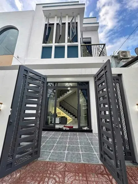 BÁN CĂN NHÀ MỚI XÂY HOÀN THIỆN CÓ HOÀN CÔNG ĐẦY ĐỦ CHỈ 379 TRIỆU