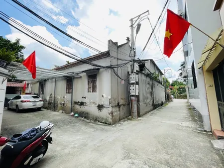 NHÀ LÔ GÓC, Ô TÔ ĐỖ TRƯỚC CỬA, TIỆN ÍCH TUYỆT VỜI, CẠNH KHU NGOẠI GIAO ĐOÀN, GIÁ TĂNG TỪNG NĂM