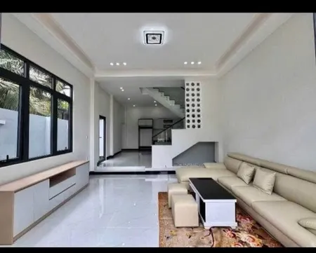 NHÀ PHỐ HIỆN ĐẠI – MT ĐƯỜNG RỘNG – GIÁ CHỈ 2 TỶ 4