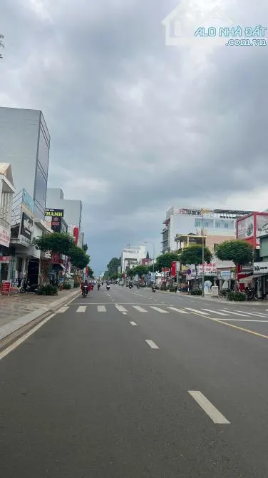 chính chủ cần bán lô đất đường ô tô và suối chảy quanh năm tại Long Khánh, Đồng Nai