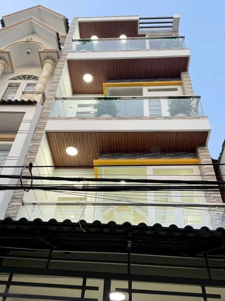 Nhà hẻm đường số 8, Bình Hưng Hòa B dt 64m2 3 lầu 4pn 3wc giá 5,15 tỷ
