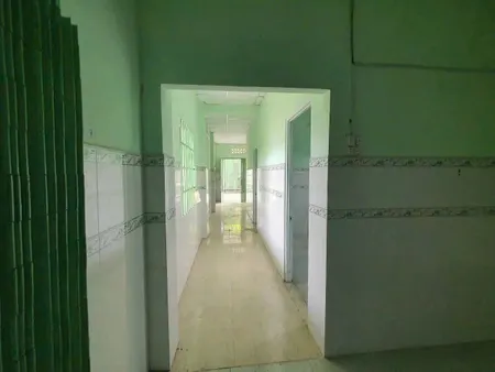 Nhà 2 mt đường Vườn Thơm, xã Bình Lợi, Bình Chánh dt 424m2 2pn 2wc giá 5,6 tỷ