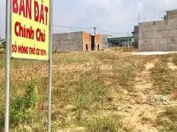Cần bán gấp quỹ đất đẹp, góc 3 mặt tiền đường huỳnh tấn phát,p.tân phú, tphcm
