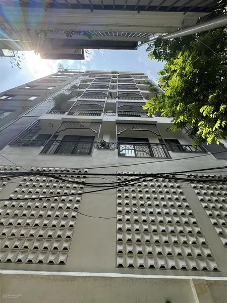 Đất đẹp liễu giai 70m² mặt tiền rộng 5.6m 2 mặt ngõ thoáng (ô tô & ba gác) sổ đỏ vuông đẹp