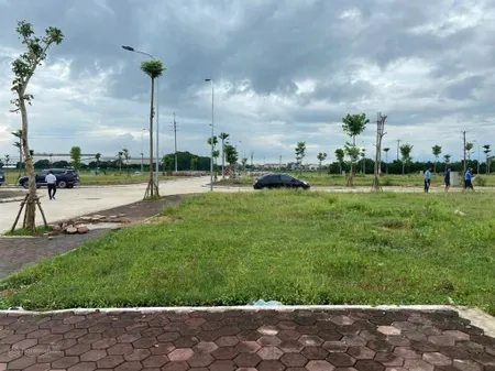 Chính chủ bán lô góc đất đấu giá bạch đa, có 3 mặt tiền, vị trí đẹp, gần vành đai 4