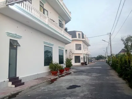 Nhà 1 trệt 1 lầu khu dân cư an ninh gần Thị Trấn Tân Hiệp