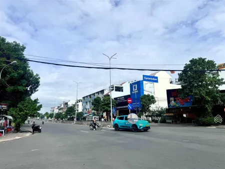 Hàng hiếm! lô góc 2 mặt tiền đoạn đẹp nhất liên phường quận 9 diện tích 30x35m giá chỉ 150tỷ