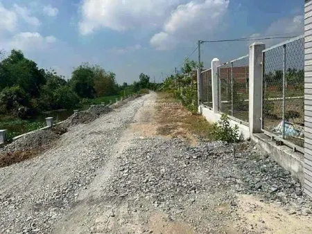 Chủ cần bán 2 nền thổ mt kênh. ấp kênh ngay xã bình đức bến lức long an