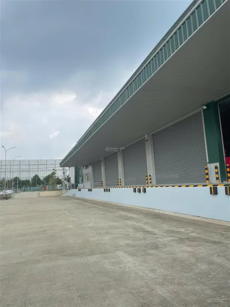 Chuyển nhượng xưởng 3000m2 giá 30 tỷ kcn hải sơn, đức hòa, long an pccc tự động, đường cont 24h