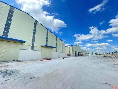 Bán nhà xưởng đẹp 11.000m2 tại gò công, tiền giang giá 80 tỷ tl, hoàn công đầy đủ