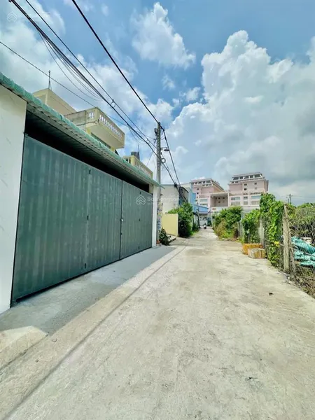 Bán nhà xưởng ngang 7x19m đường an phú đông 3, gần bệnh viện hồng đức