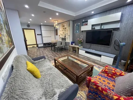Bán gấp căn hộ 127m3 4pn, 3wc tại goldsilk complex vạn phúc giá 7.5 tỷ full đồ