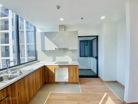 Bán căn 2 phòng ngủ 68m2 ecogreen view pháo hoa trung tâm thành phố giá 5.4 tỷ