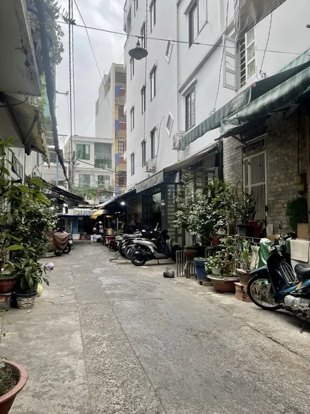 Bán nhà 2 Tầng HXH Lê Hồng Phong p1 Quận 10