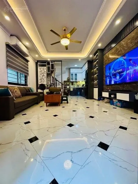 Hàng hiếm tại đại linh, 6,45 tỷ, 35m2, 3pn, 4wc, 5 tầng, nam từ liêm, hn