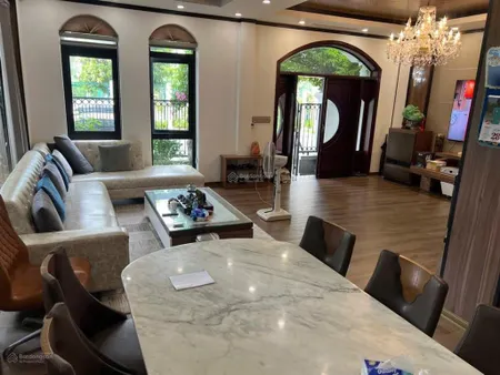 Song lập 144m siêu đẹp, vị trí vip, hoàn thiện đẳng cấp thang máy.