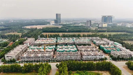 Bán căn nhà phố 3 tầng mặt tiền đường 18m giá tốt nhất dự án artisan park