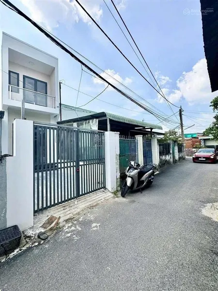 3 tỷ, nhà mới cần chủ mới sát vách vincom, kế bên bệnh viện hoàn mỹ, 1 sẹc phạm văn thuận