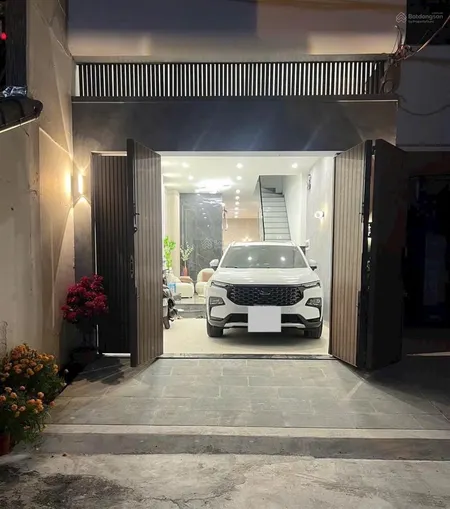 Bán nhà đẹp đường số lâm văn bền q7 | trệt 3 lầu có thang máy | giá mềm call 0909 227 ***