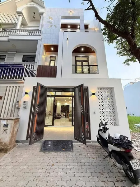 NHÀ CHÍNH CHỦ ĐÃ HOÀN CÔNG – KHU BIỆT THỰ ĐẸP - PHÁP LÝ CHUẨN - GIÁ CHỈ 2 TỶ 4