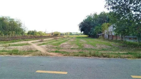 Bán đất 250m² ngang 5m giá 365 triệu sát chợ , dân đông Ql14