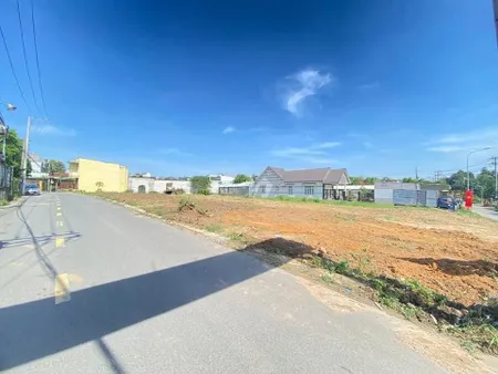 Bán đất 1470m² ngang 35m giá 290 triệu sát chợ dân đông