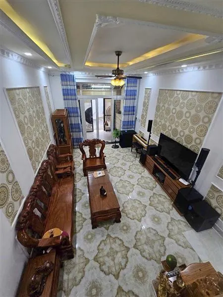 Bán nhà 4 tầng đẹp, chính chủ xây tâm huyết để ở, hẻm chỉ có 4 nhà, an ninh, yên tỉnh, sạch sẽ, hàng xóm rất thân thiện