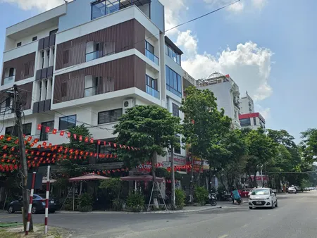 Bán căn góc 81m xây thô 5 tầng. Mặt đường đỗ trọng vỹ. Nhìn trường trần quốc toản. Phường kinh bắc bắc ninh