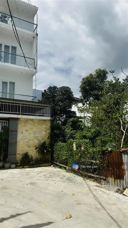 Lô đất đẹp, ngang 8,6m sát chợ ba làng, cách biển 150m