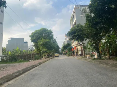 Bán đất thạch thất gần dự án sân golf minh nhựa giá 2.5 tỷ cho 100m full thổ cư